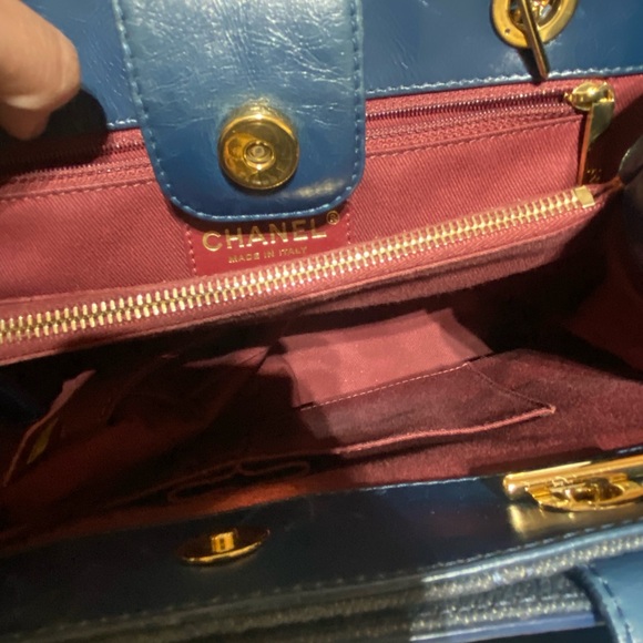 Chanel  tote denim satchels chain 2way strap is not removable - Picture 9 of 14